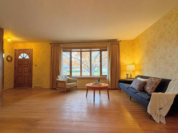 761 Marshall DR, Des Plaines, IL 60016