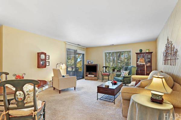 1365 N Sterling AVE #214D, Palatine, IL 60067