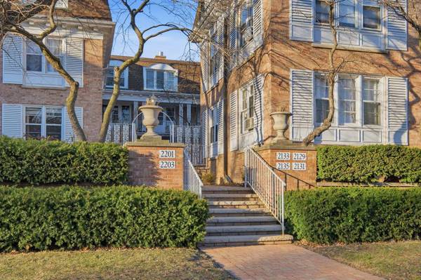 2201 Central ST #3N, Evanston, IL 60201
