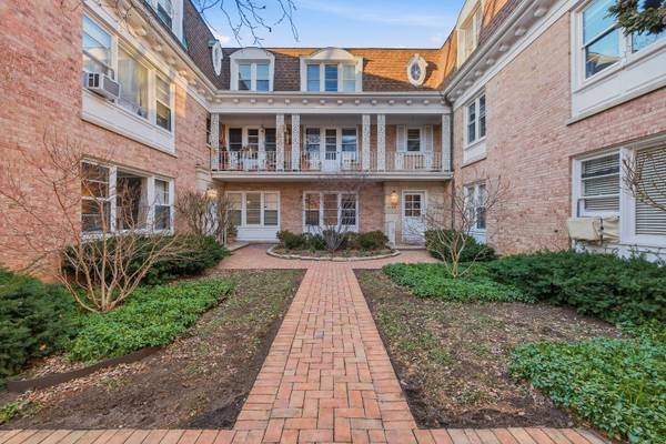 2201 Central ST #3N, Evanston, IL 60201