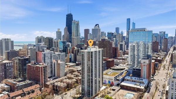 1255 N Sandburg TER #2906E, Chicago, IL 60610