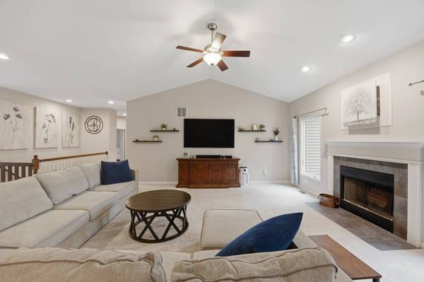 2414 Mehring AVE, Johnsburg, IL 60051