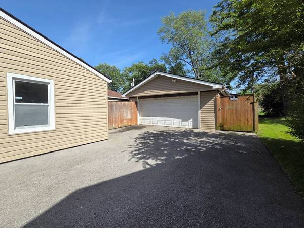 2124 218th PL, Sauk Village, IL 60411