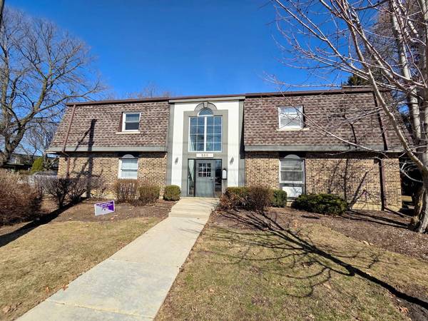 889 TRACE DR #107, Buffalo Grove, IL 60089