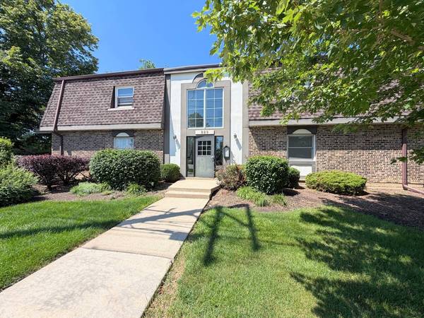 889 TRACE DR #107, Buffalo Grove, IL 60089