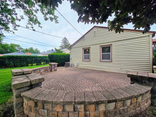 336 E ORCHARD ST, Mundelein, IL 60060