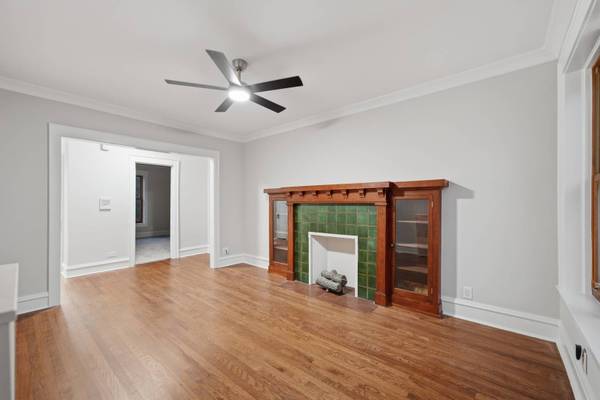 5468 S Woodlawn AVE #2E, Chicago, IL 60615