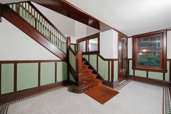 5468 S Woodlawn AVE #2E, Chicago, IL 60615
