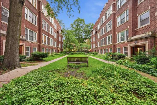 5468 S Woodlawn AVE #2E