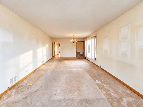 6059 W Lawrence AVE, Chicago, IL 60630