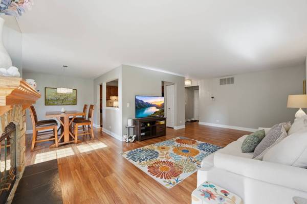 513 Green Bridge LN #A, Prospect Heights, IL 60070