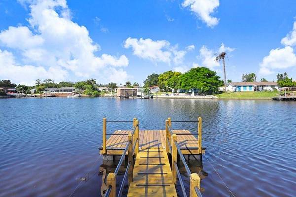 1305 BASSWOOD DR, Holiday, FL 34690