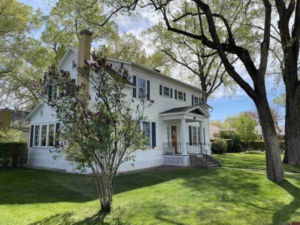 136 N Nevada Avenue, Montrose, CO 81401