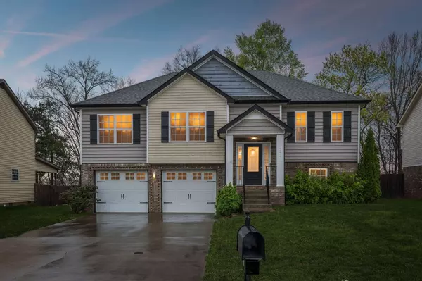 777 Banister Dr, Clarksville, TN 37042