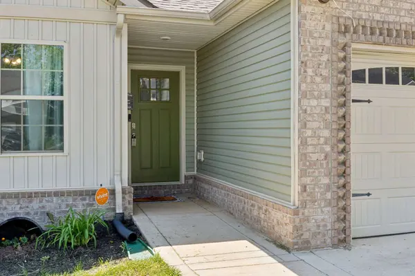 1108 Cardinal Creek Dr, Clarksville, TN 37040