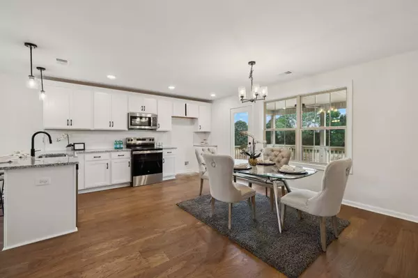 1543 Fredrick Dr, Clarksville, TN 37042