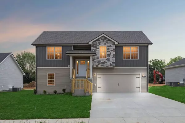 1543 Fredrick Dr, Clarksville, TN 37042