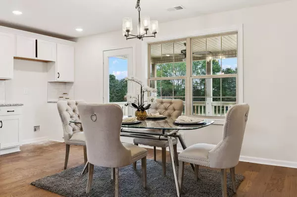 1543 Fredrick Dr, Clarksville, TN 37042