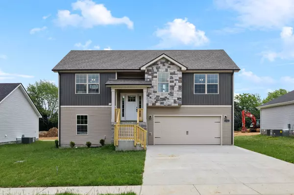 1543 Fredrick Dr, Clarksville, TN 37042