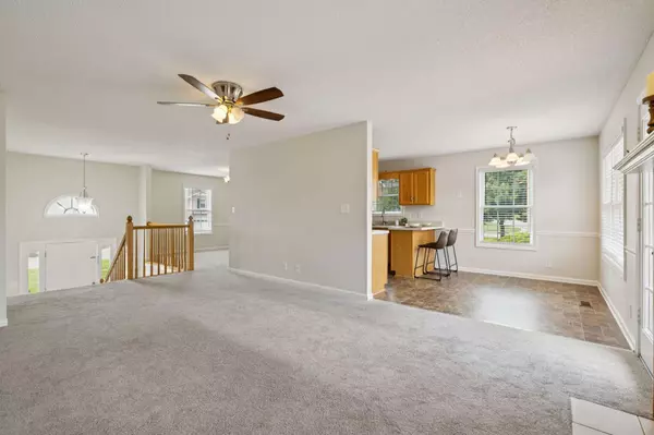 1307 Bluebonnet Dr, Clarksville, TN 37042