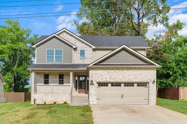 1861 Deerstand Dr, Clarksville, TN 37042