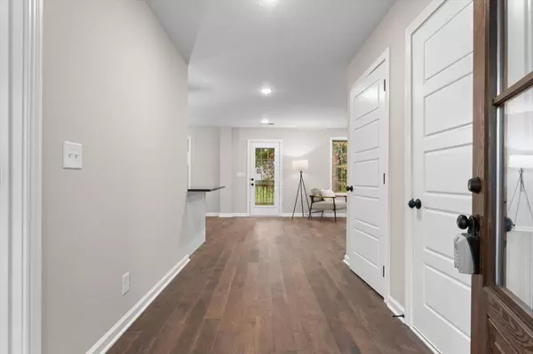 1861 Deerstand Dr, Clarksville, TN 37042