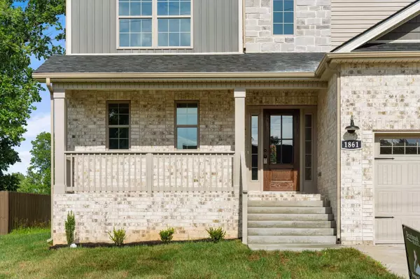 1861 Deerstand Dr, Clarksville, TN 37042