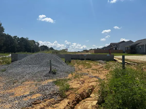 1626 Erika Dr, Clarksville, TN 37042