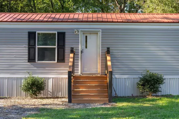 215 Alabama Ave, Oak Grove, KY 42262