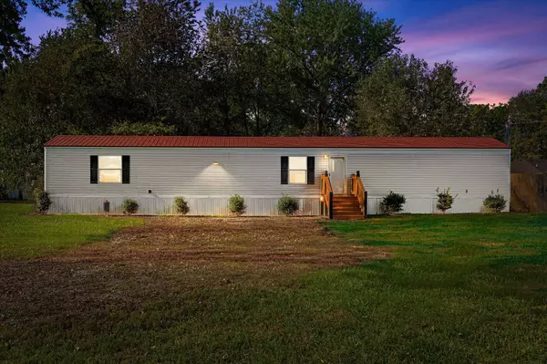 215 Alabama Ave, Oak Grove, KY 42262