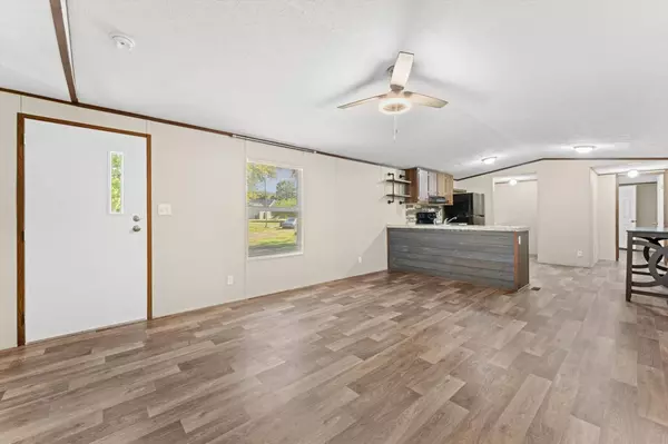 215 Alabama Ave, Oak Grove, KY 42262