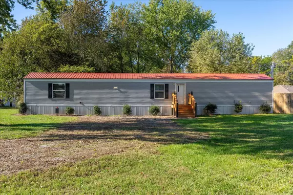 215 Alabama Ave, Oak Grove, KY 42262