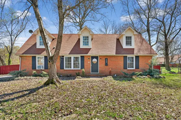 112 Mossland Dr, Clarksville, TN 37042