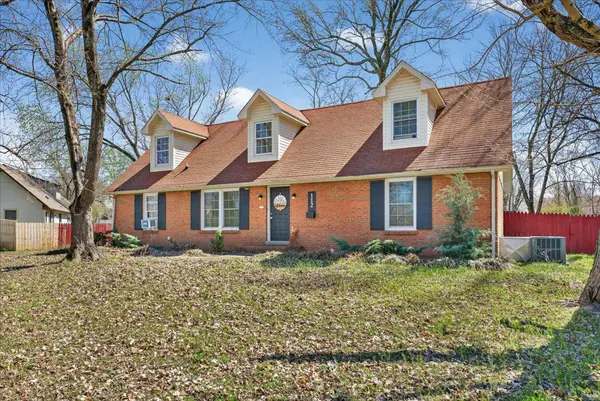 112 Mossland Dr, Clarksville, TN 37042