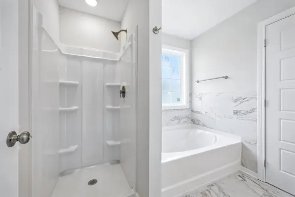 1590 Fredrick Dr, Clarksville, TN 37042