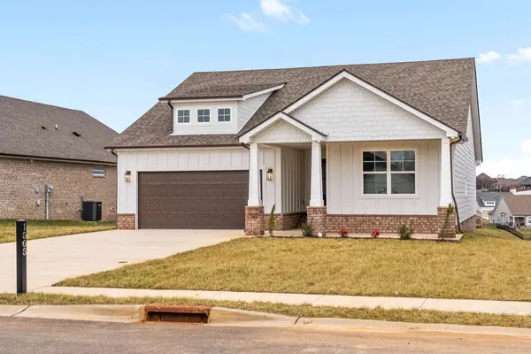 937 Bankside Dr, Clarksville, TN 37043