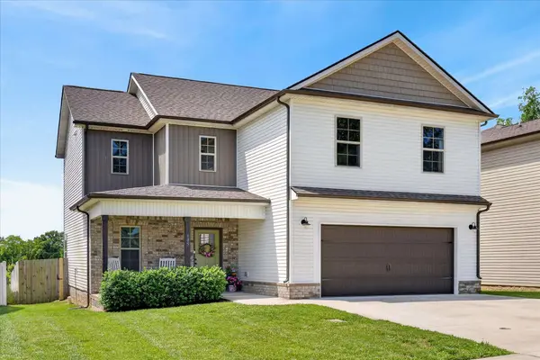 689 Elm St, Clarksville, TN 37040