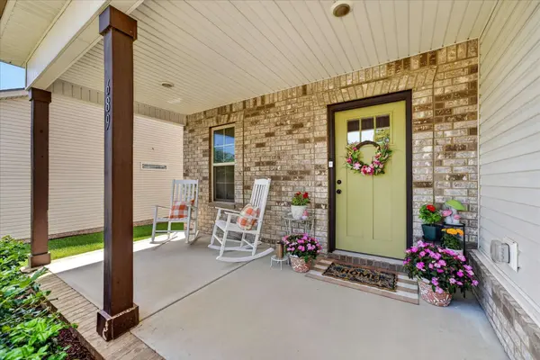 689 Elm St, Clarksville, TN 37040