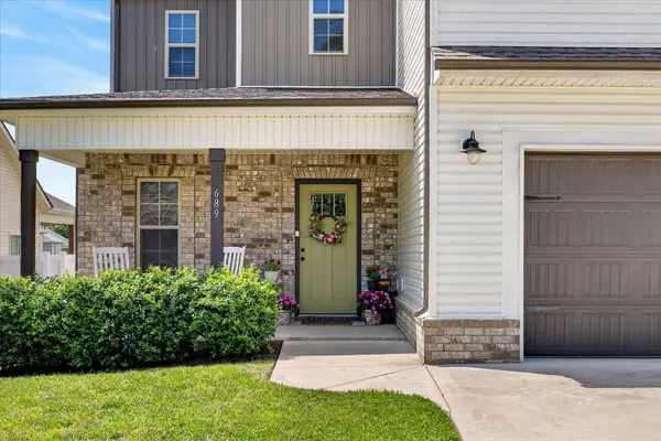 689 Elm St, Clarksville, TN 37040