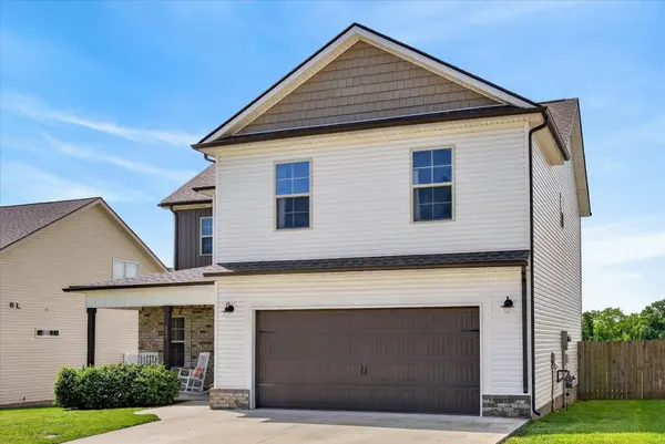 689 Elm St, Clarksville, TN 37040
