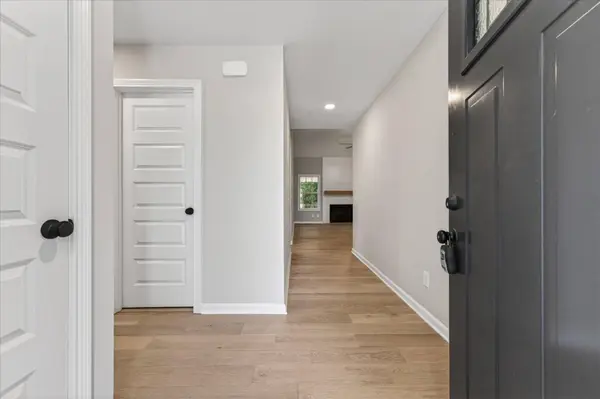330 Tisha Ct, Clarksville, TN 37042