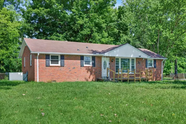31 Charlemagne Blvd, Clarksville, TN 37042