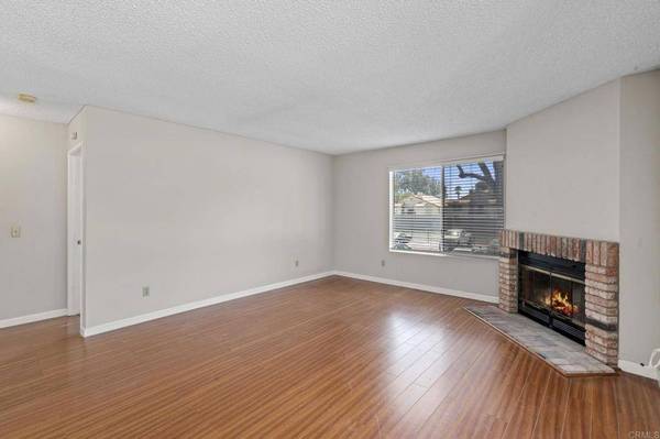 7702 Caminto Malaga #203, Carlsbad, CA 92009