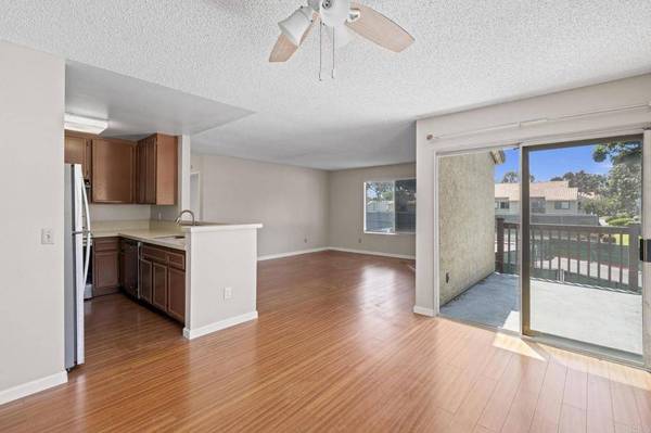 7702 Caminto Malaga #203, Carlsbad, CA 92009