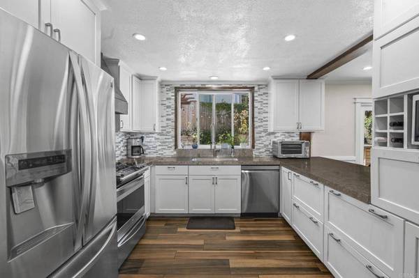 830 English Holly LN, San Marcos, CA 92078