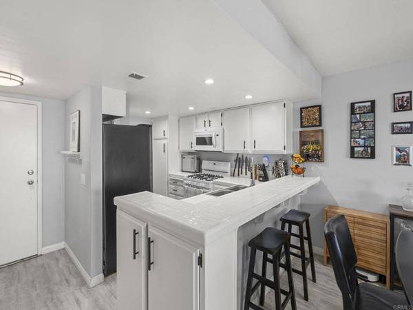 233 Mangano CIR, Encinitas, CA 92024