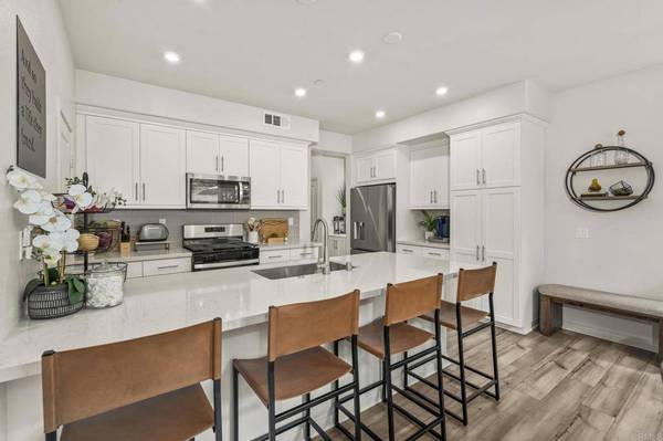 1513 Meriwood WAY, Vista, CA 92083
