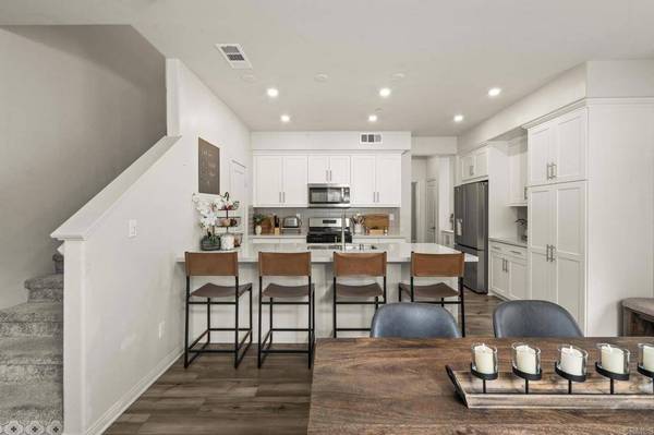 1513 Meriwood WAY, Vista, CA 92083