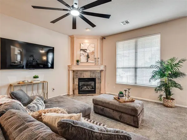 1516 Selborne PL, Yukon, OK 73099