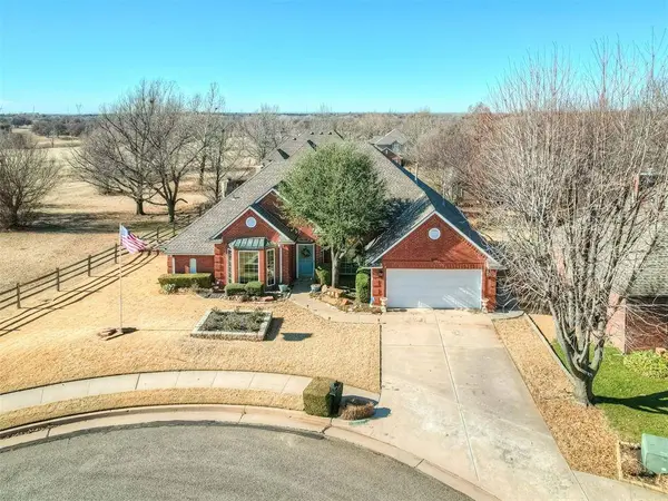 3901 Wildmeadow CT, Edmond, OK 73003